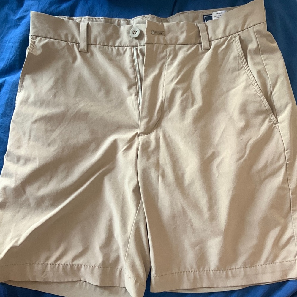 Vineyard Vines Performance Shorts Size 30